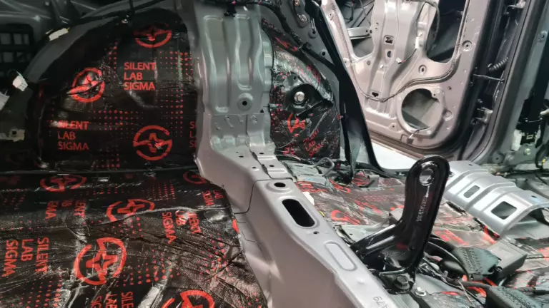 Шумоизоляция багажника GAC GS3-5