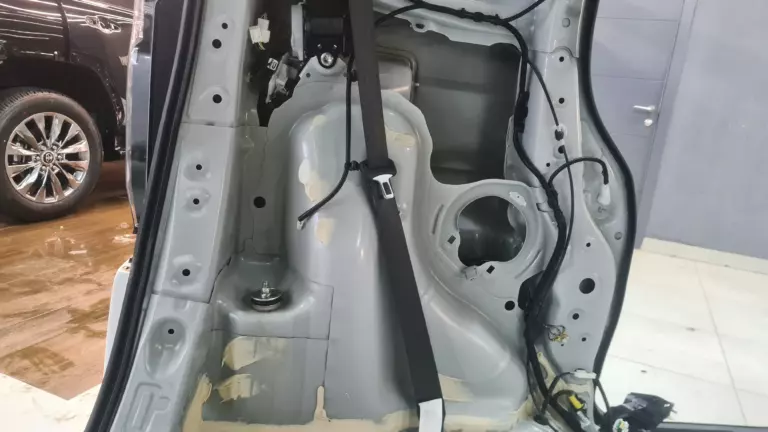 Шумоизоляция багажника Honda N-BOX-2