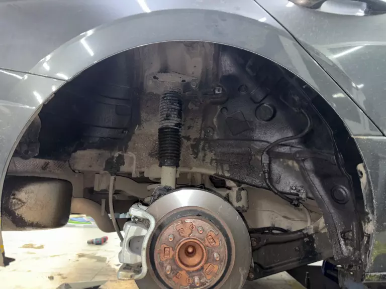 Шумоизоляция арок Hyundai Sonata-1