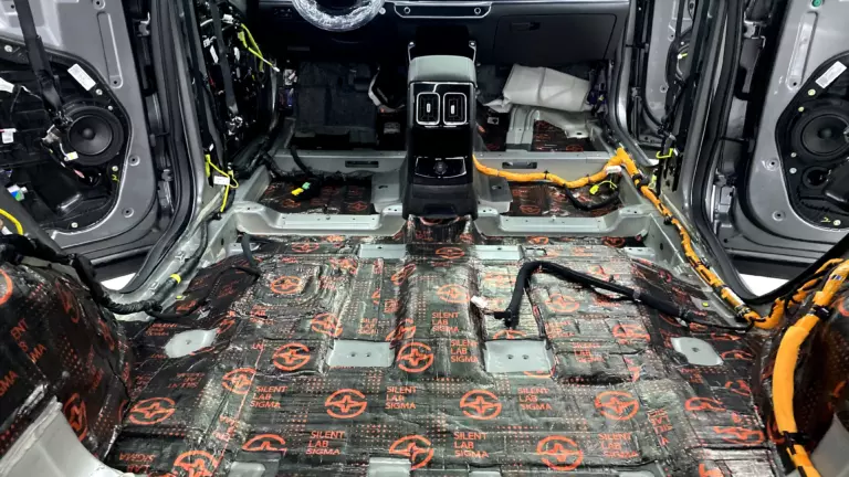 шумоизоляция пола Kia Sorento-2