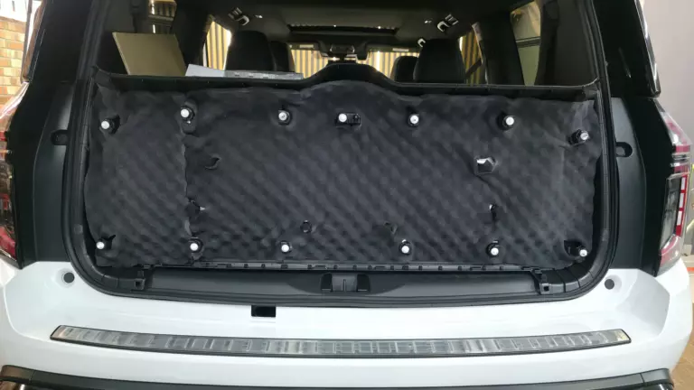 Шумоизоляция дверей Nissan Armada-3