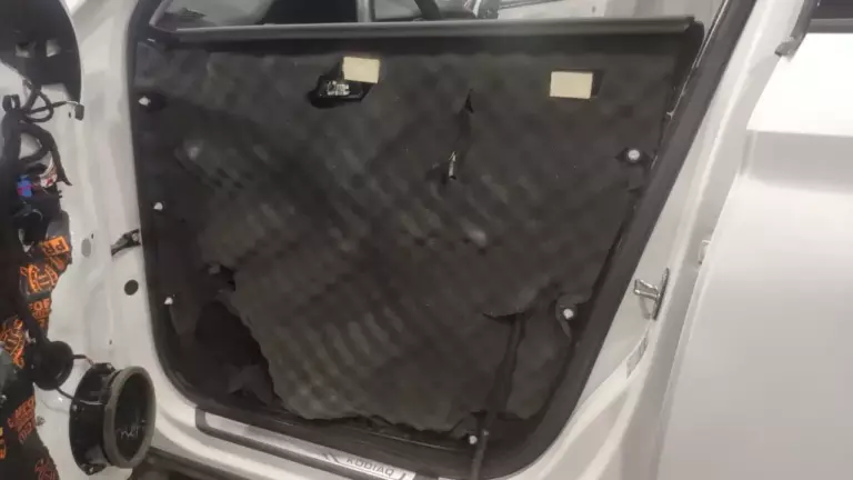 Шумоизоляция дверей Skoda Kodiaq-3
