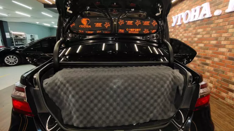 Шумоизоляция багажника Toyota Camry-7