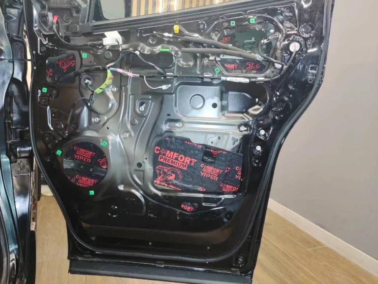 Шумоизоляция дверей Toyota Granvia 2020-2
