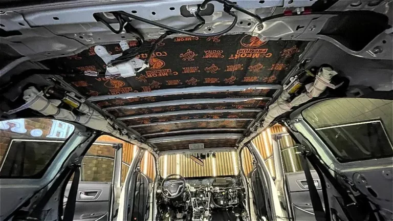 Шумоизоляция крыши Toyota Highlander-2