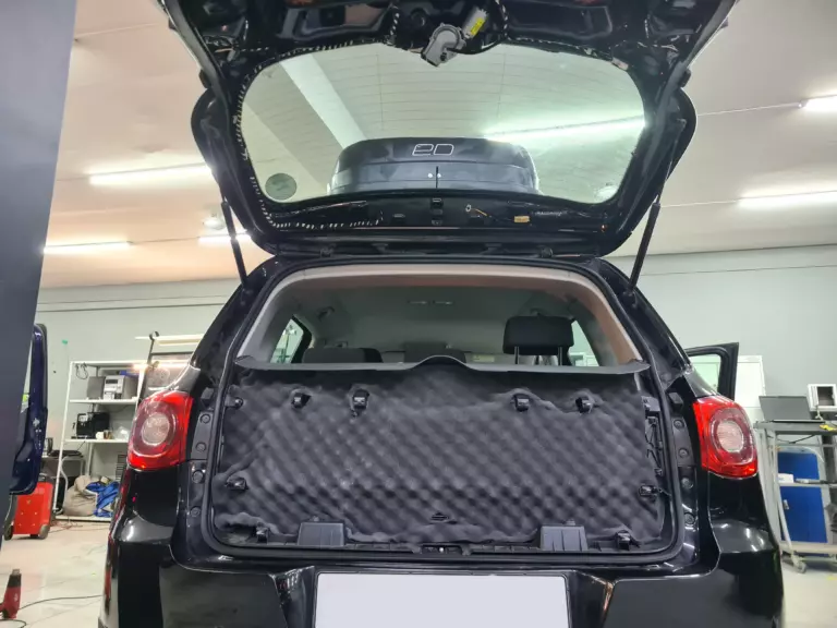 Шумоизоляция дверей Volkswagen Tiguan-5