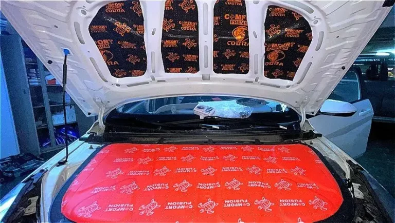 Шумоизоляция капота Hyunda Elantra 2020
