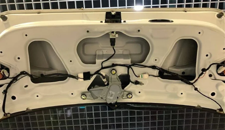 Шумоизоляция багажника KIA Rio X-line-6