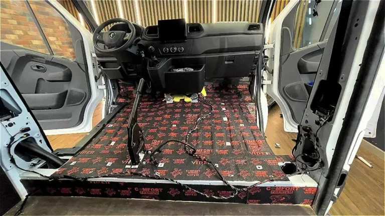 Шумоизоляция пола Renault Master-2