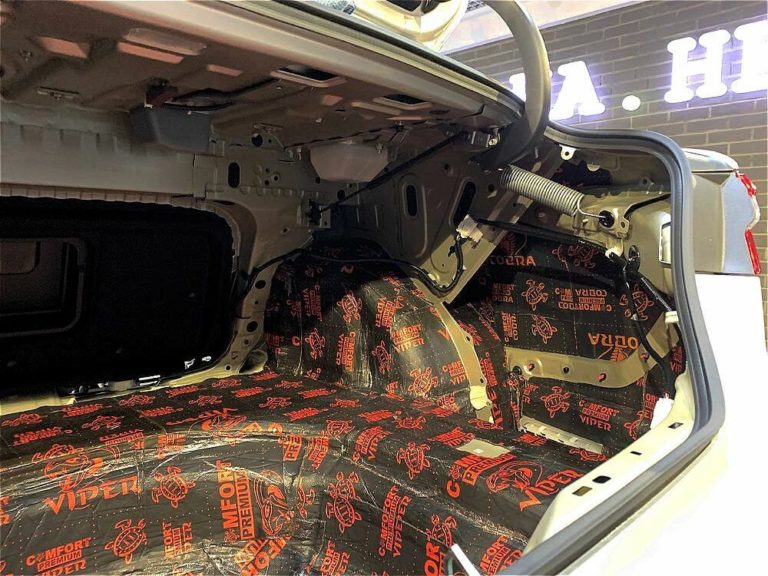 Шумоизоляция багажника Toyota Camry 2021-3