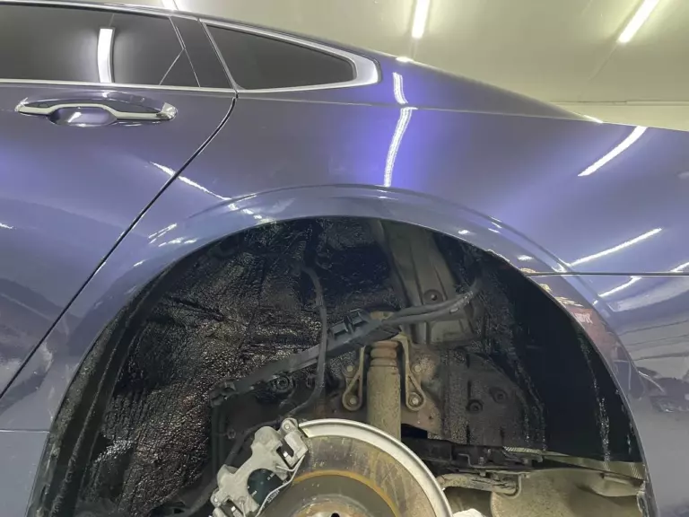 Шумоизоляция арок Volvo S90-3