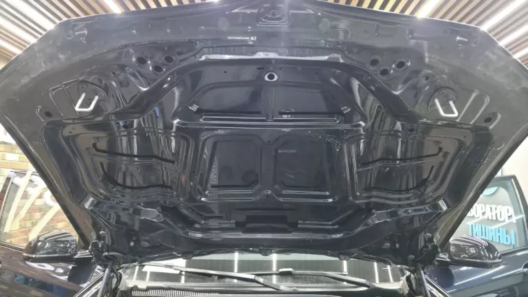 Шумоизоляция капота BMW X3