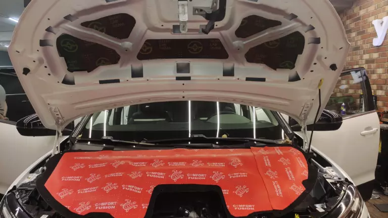 Шумоизоляция капота Citroen C5 Aircross-2