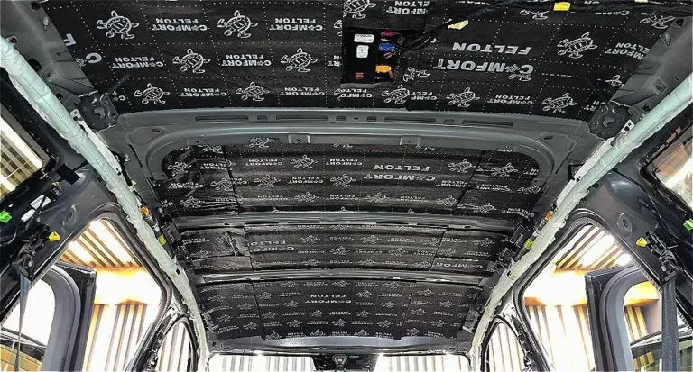 шумоизоляция крыши вольво C90 2022-3